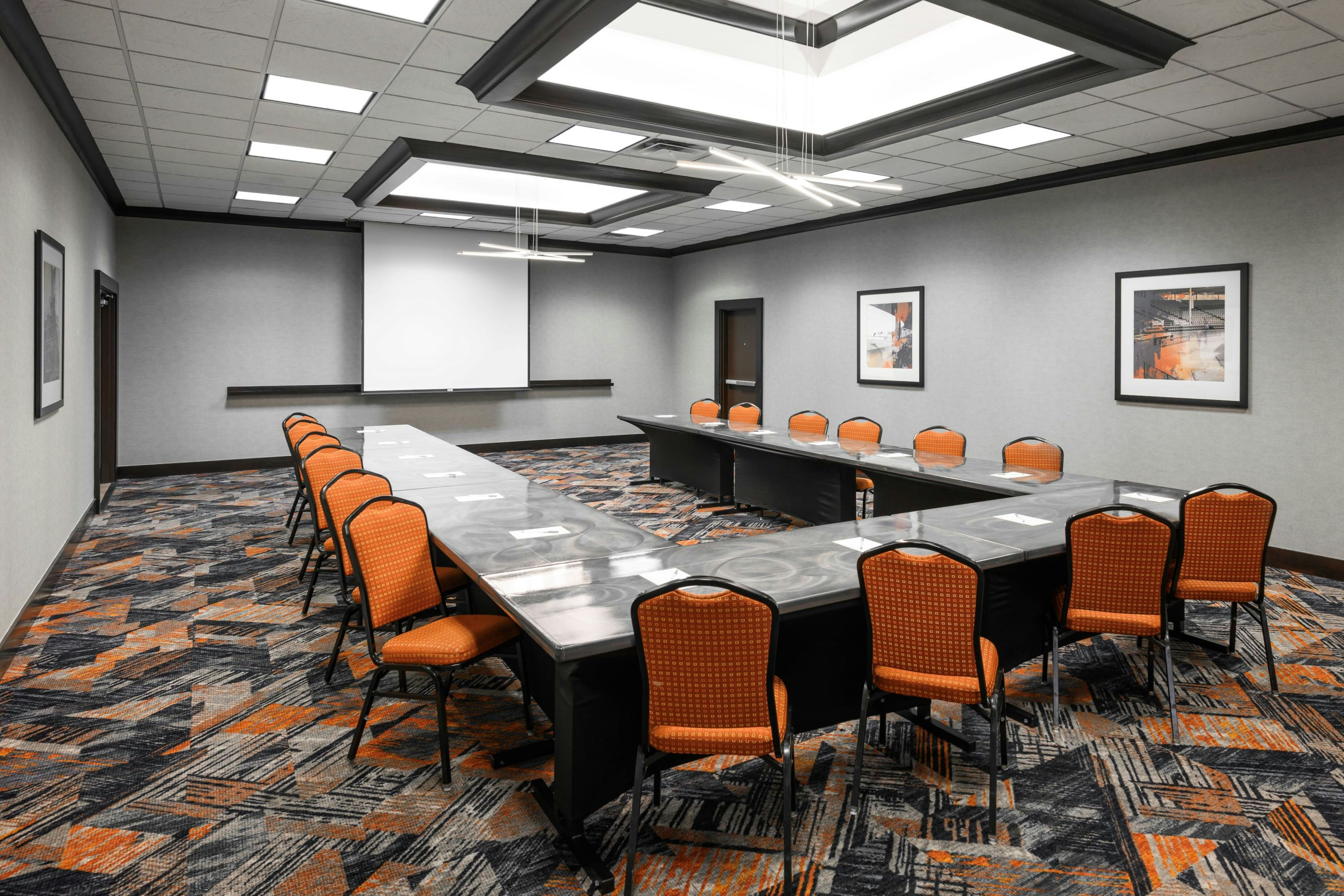 Hampton Inn Evansville Airport 56/70