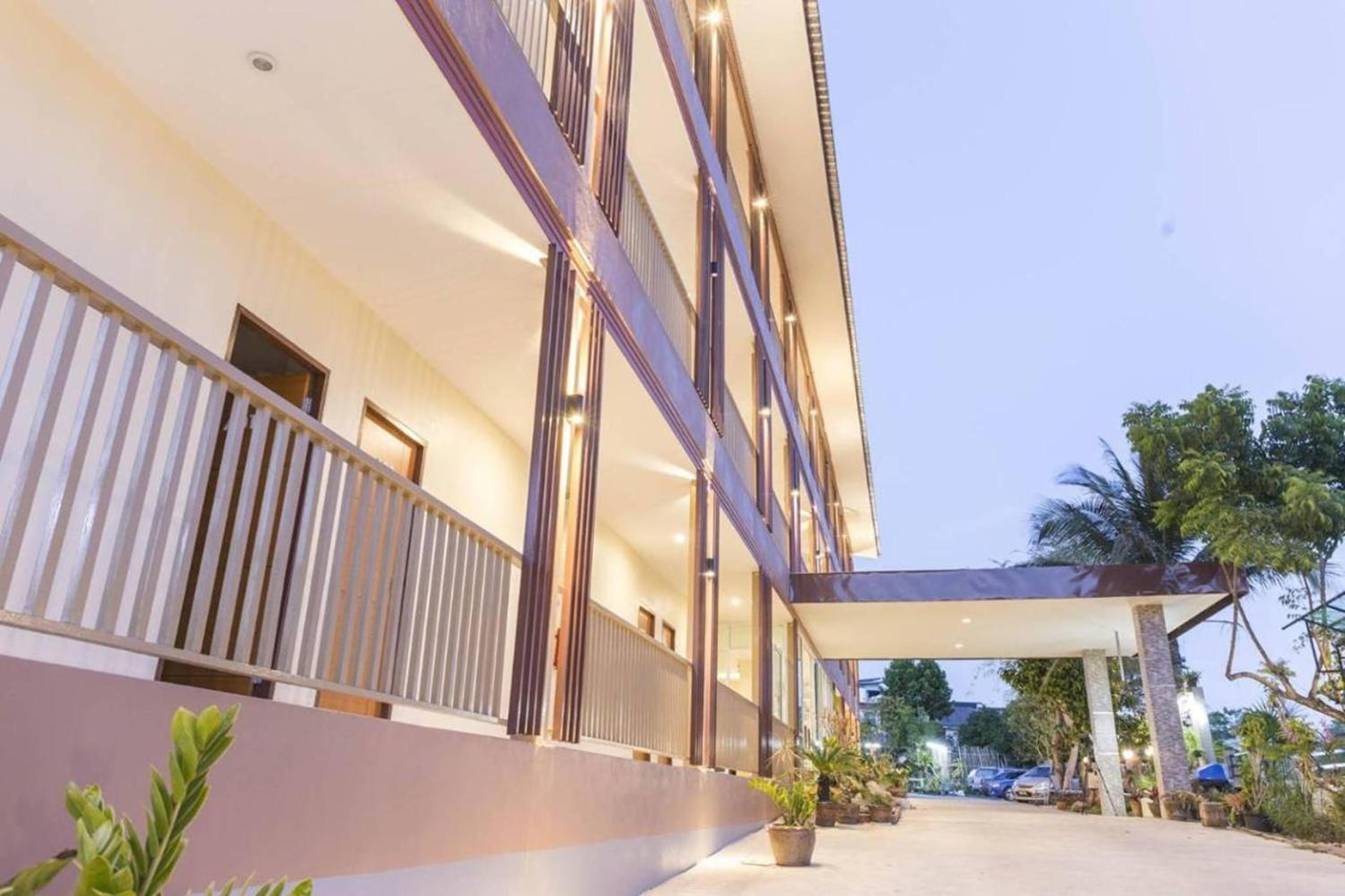 Yaibua Hotel 2/15