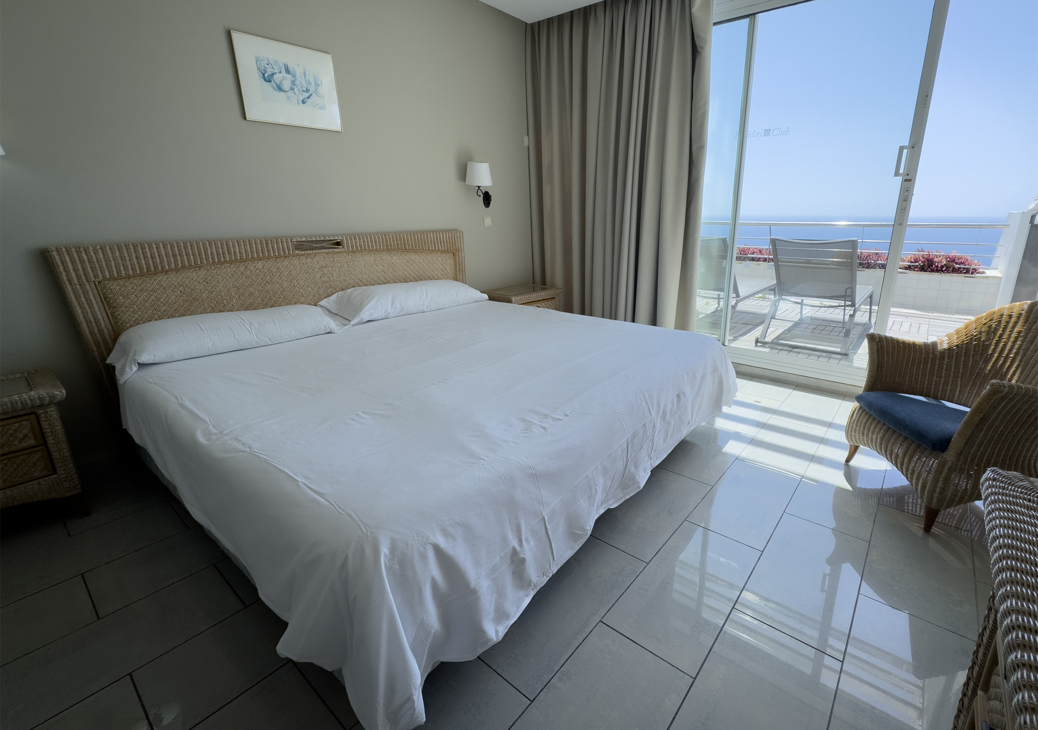1 BEDROOM, APARTMENT, SEA VIEW