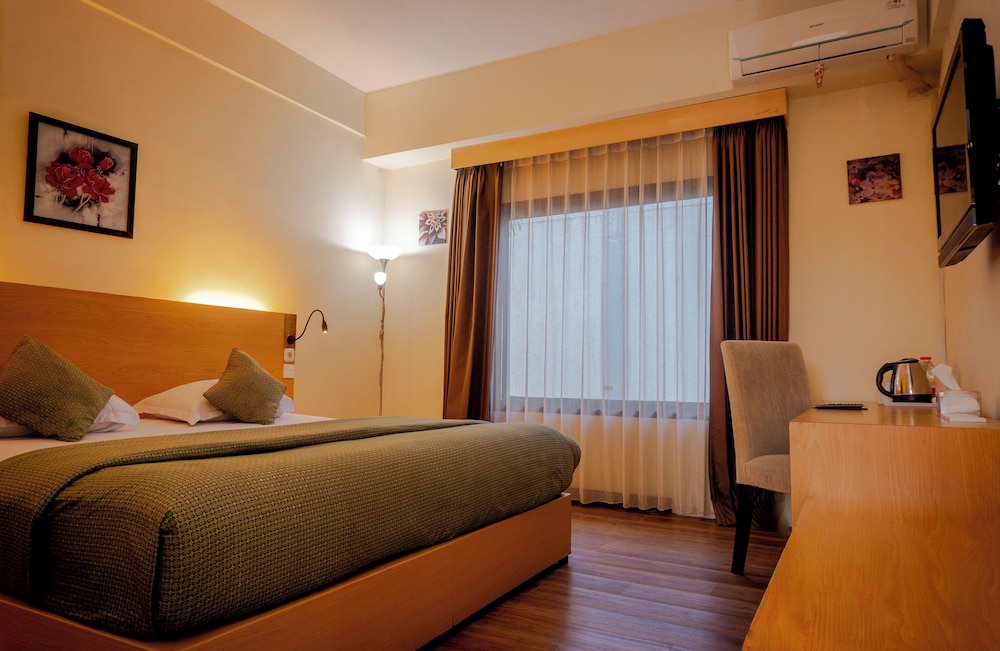 Tychi Hotel 13/56