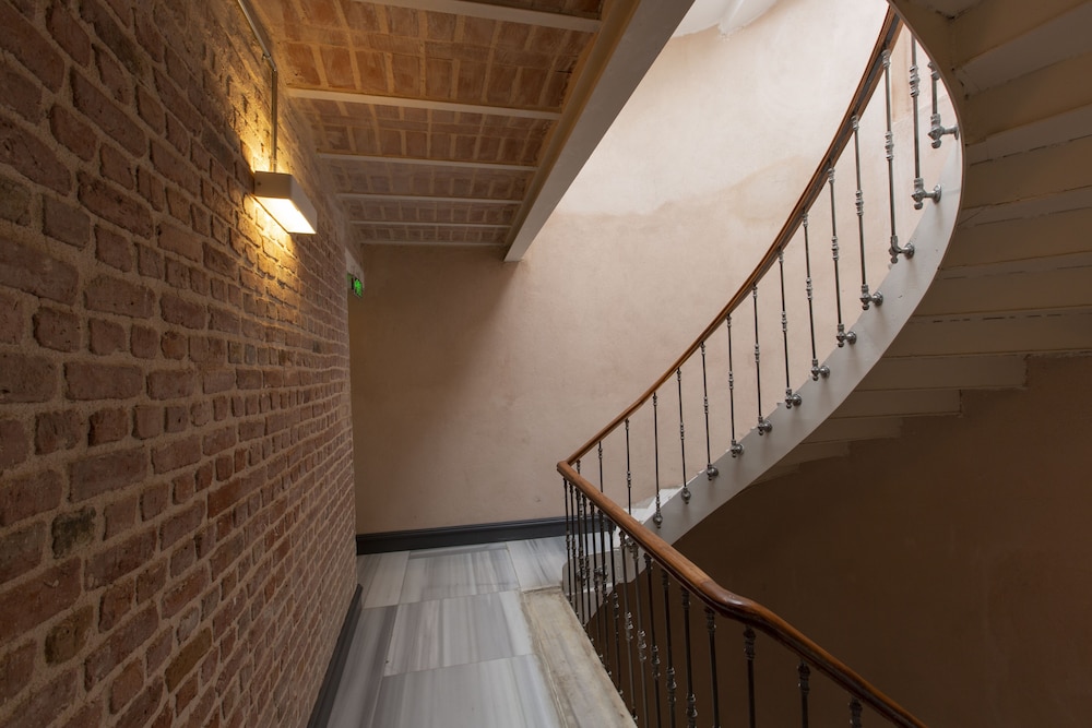 Premist Hotel Taksim 30/50