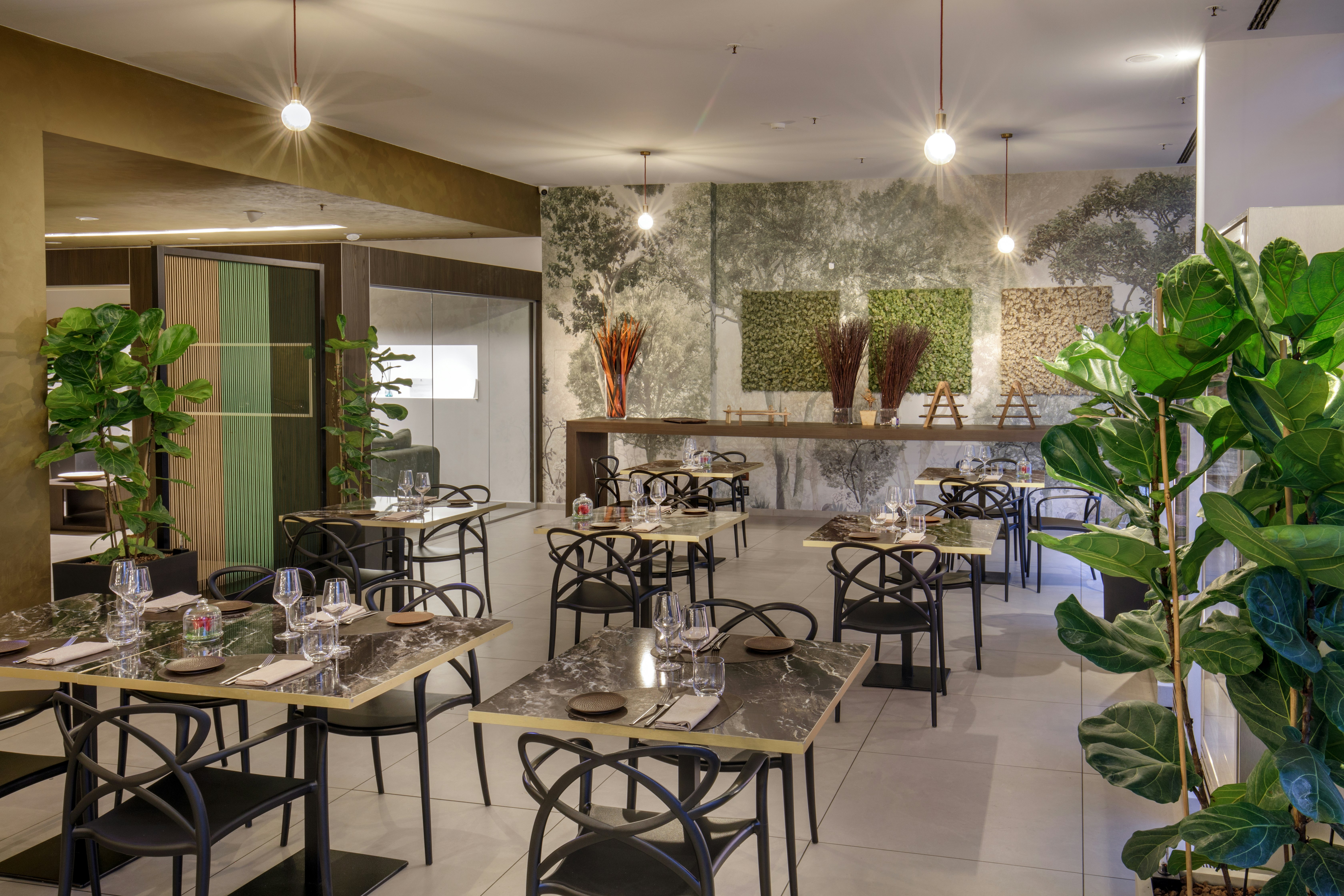 DOUBLETREE BY HILTON MILAN 43/83