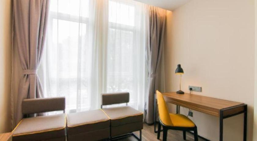 Homeinn Plus (Shanghai Pudong Xinjinqiao Road) 43/57