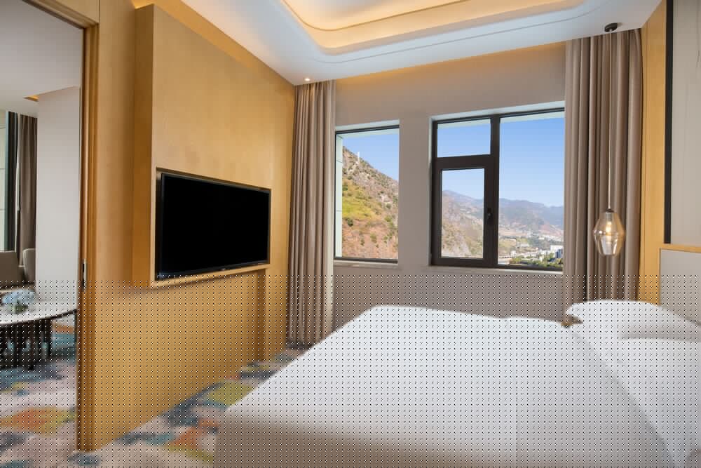 Hilton Garden Inn Nujiang 9/27