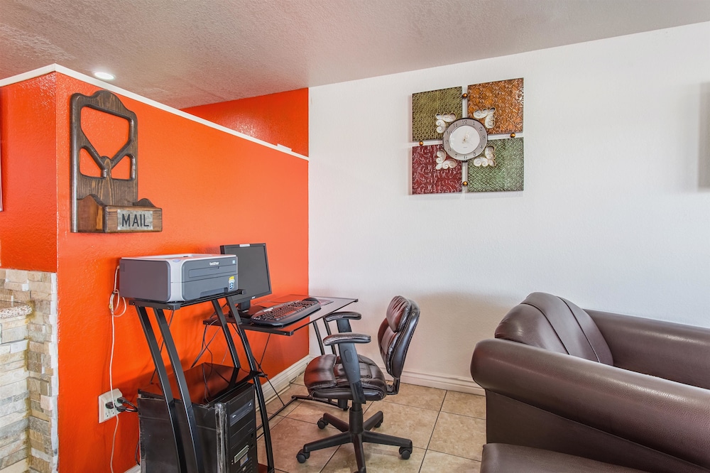 Motel6 Lordsburg, NM 34/58