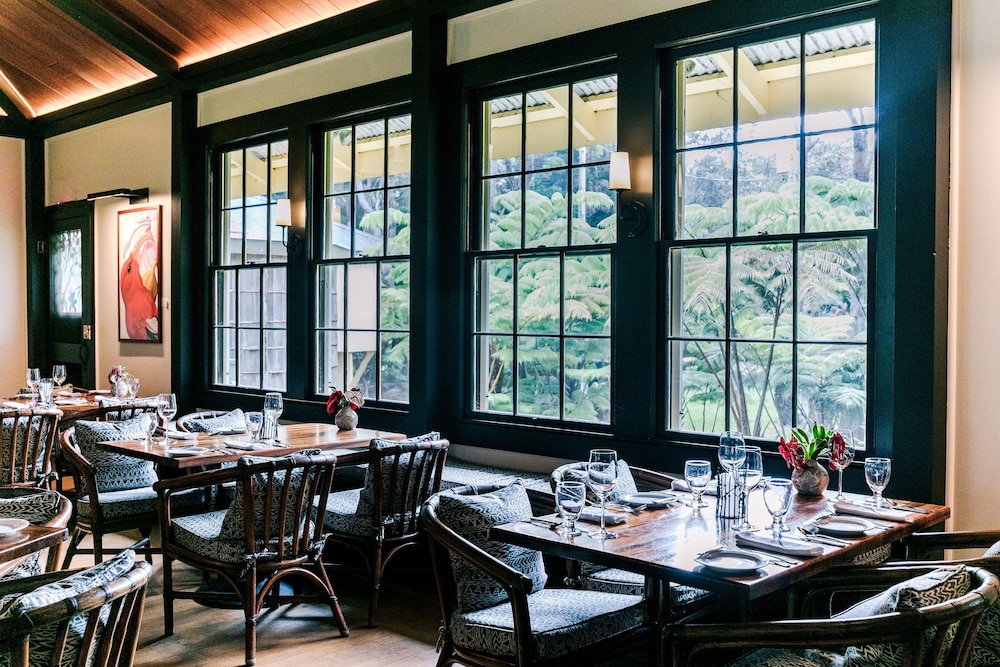 Kilauea Lodge and Restaurant 60/76