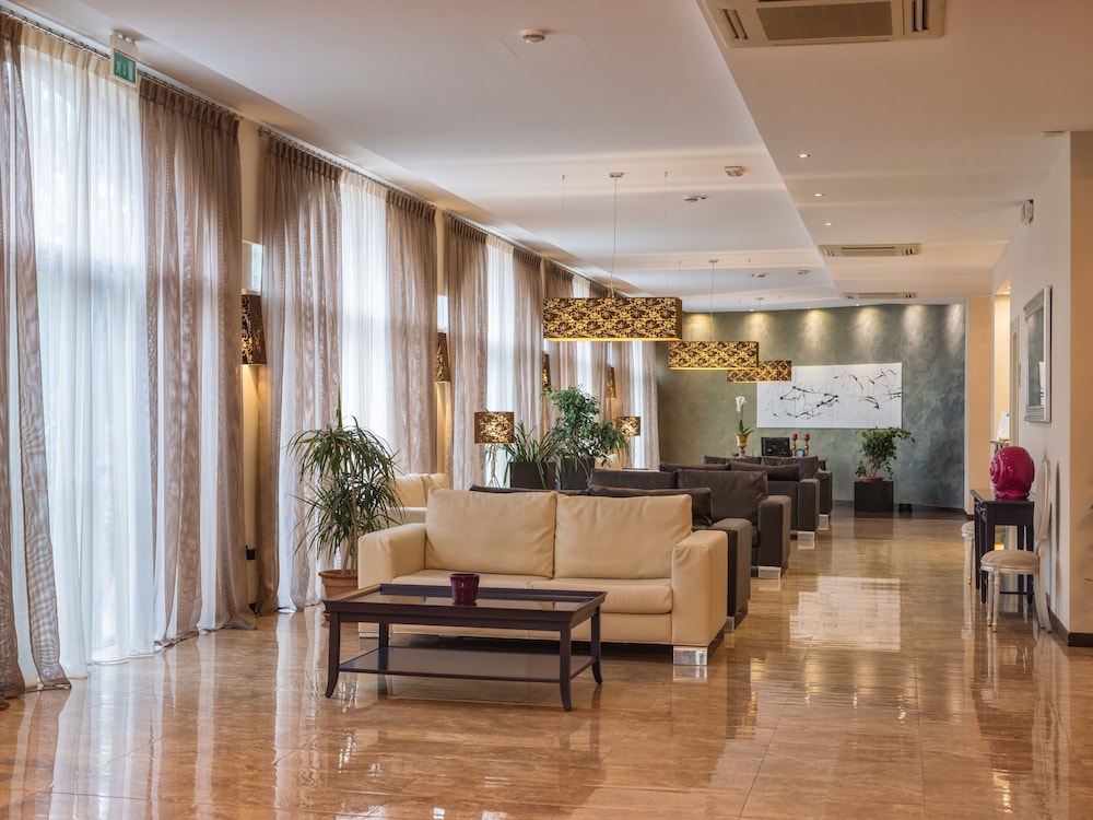 lobby