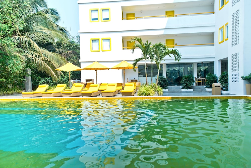 Bloomrooms At Calangute 6/63