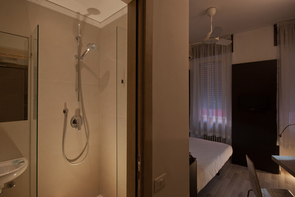 Genius Downtown Hotel 52/52