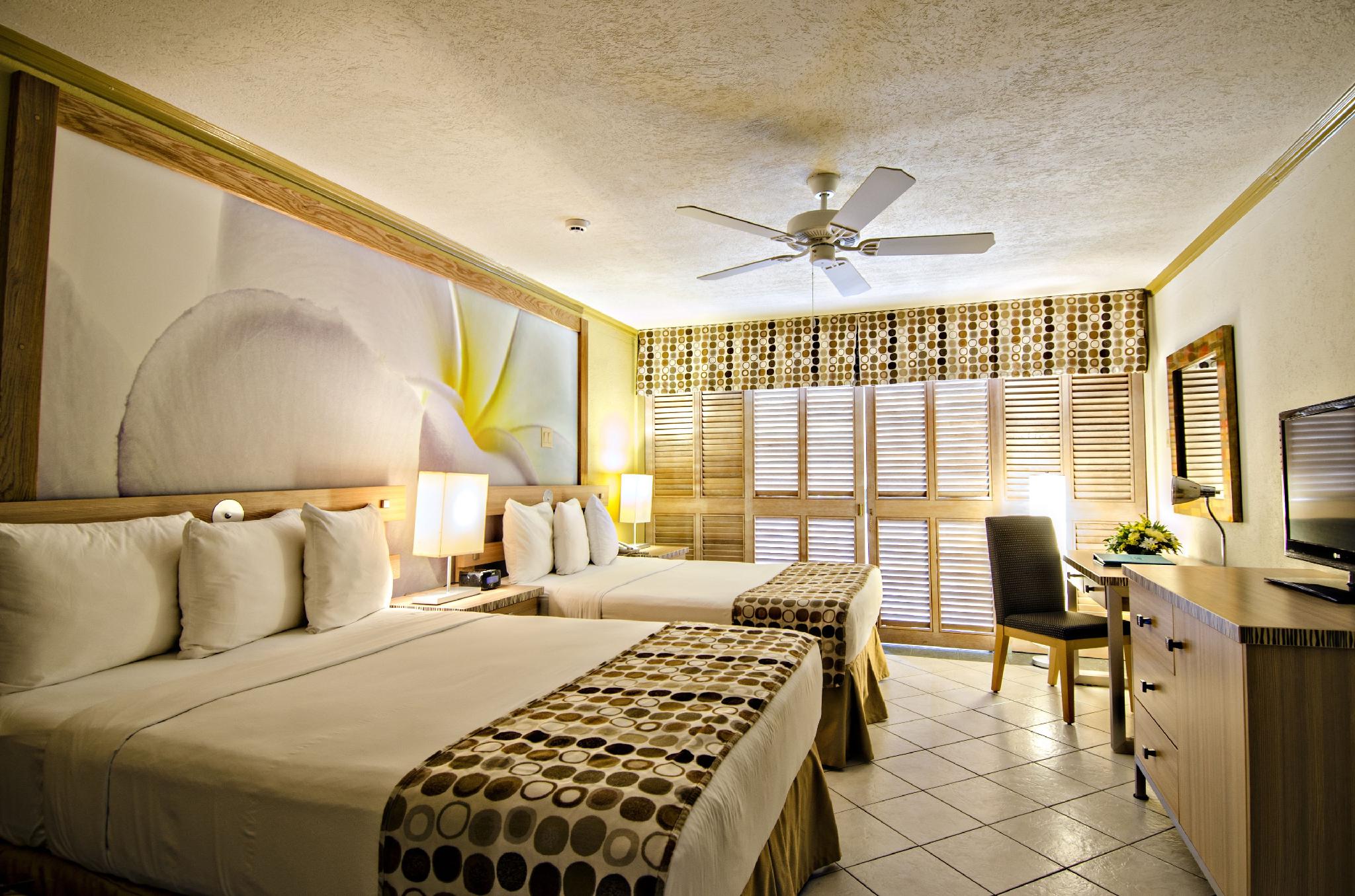 Room, Queen Bed, Ocean Front