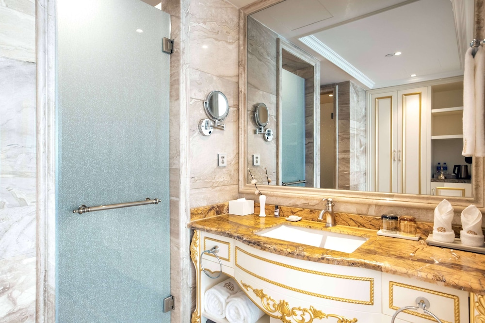 غرفة بزنس بسريرين مزدوجين، Wyndham Grand Kunming East 3/3