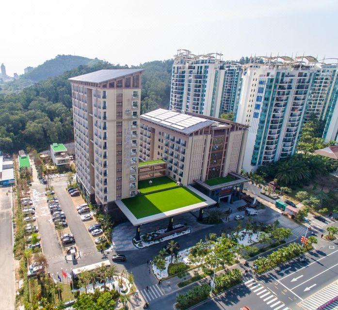 Runde Wetland Park Hotel 4/17