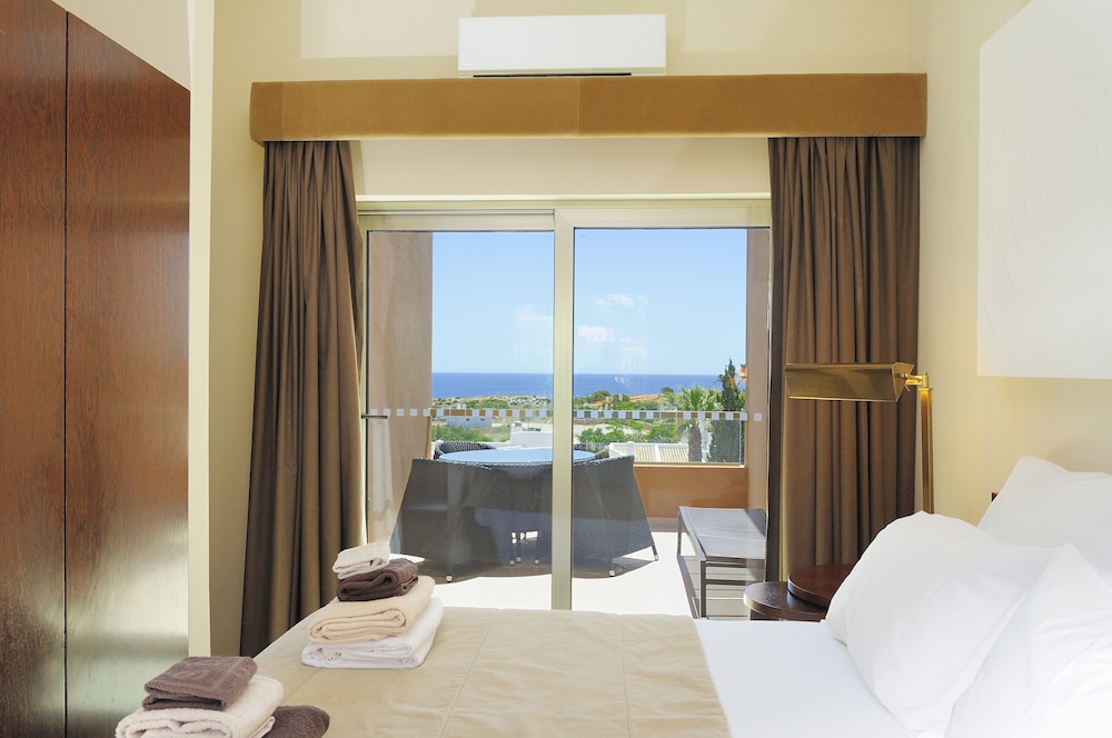 Sao Rafael Holidays 55/77