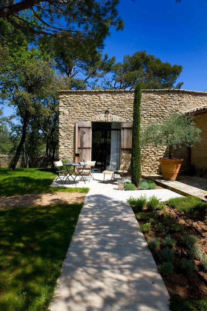 Domaine Les Roullets 35/43
