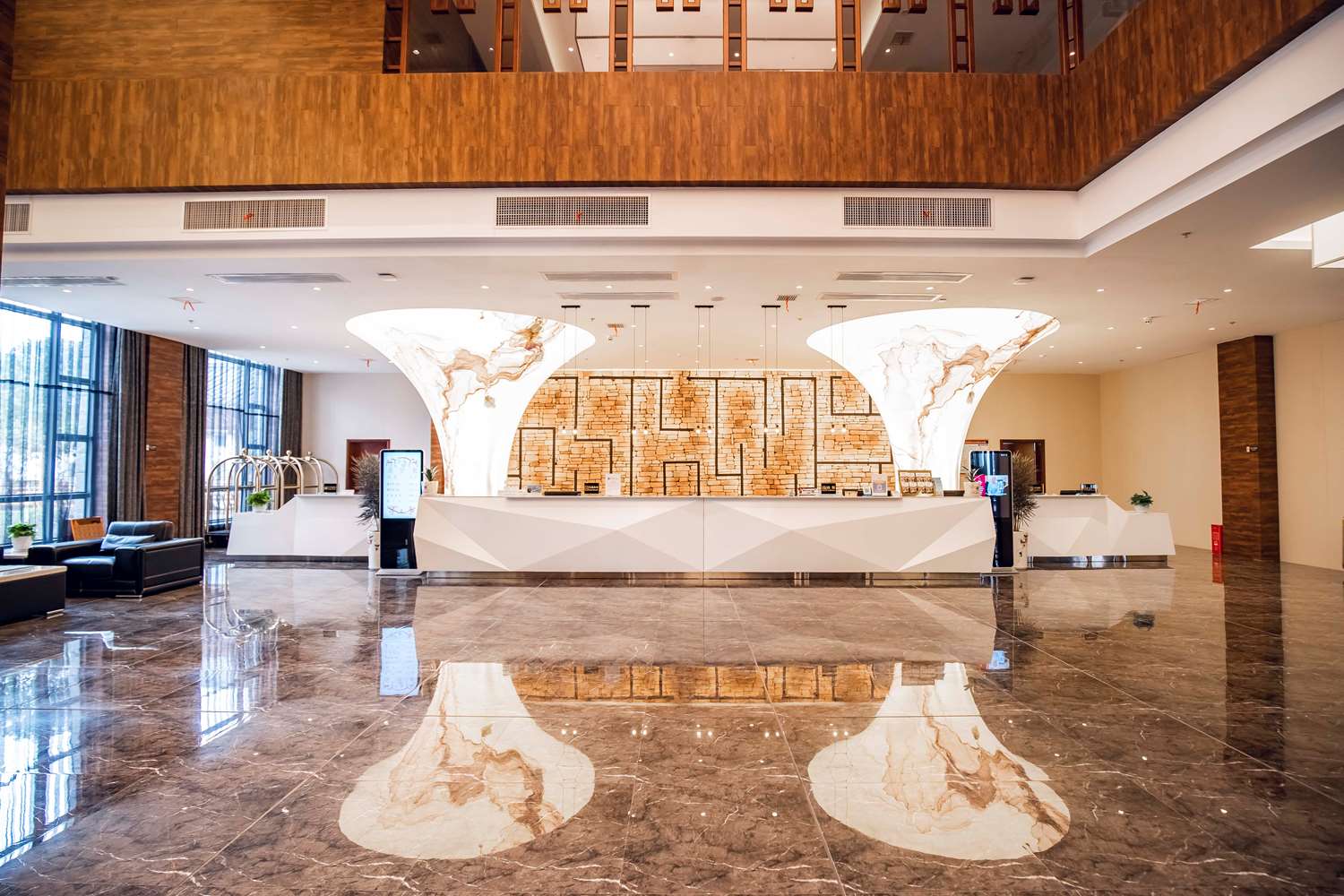 Best Western Plus Qingxinyuan Hotel 2/16