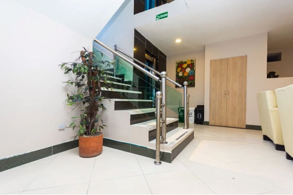 Hotel Villa Real 5/50
