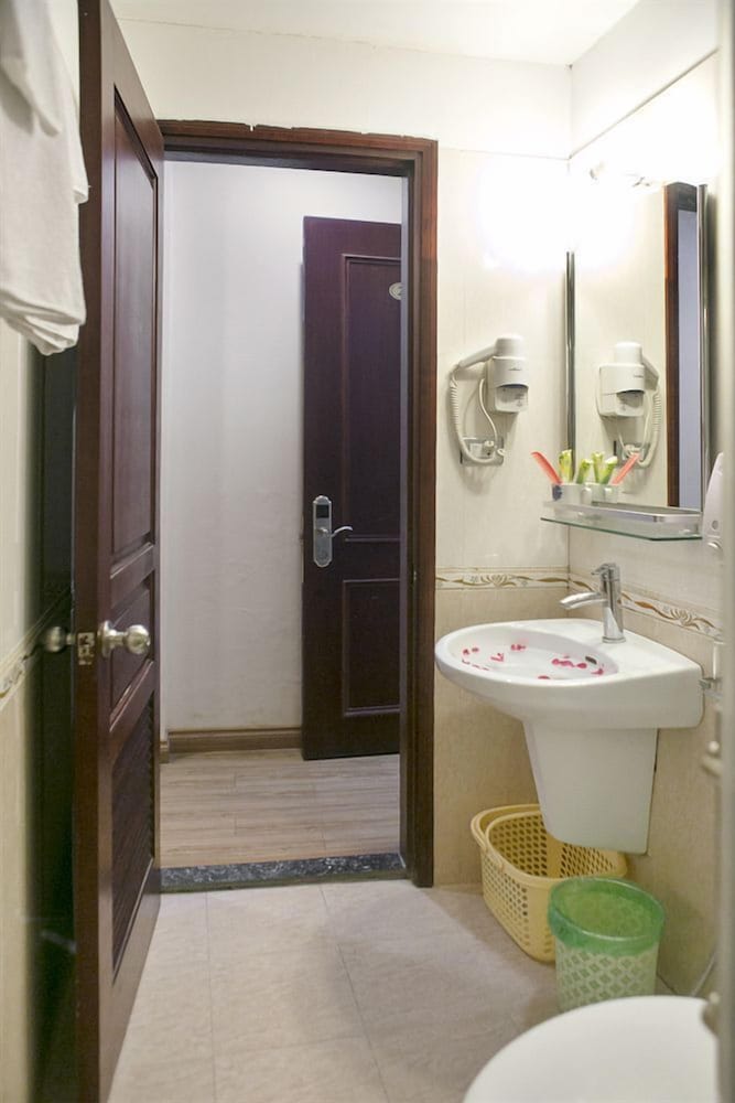 Hanoi La Charm hotel & Spa 50/50