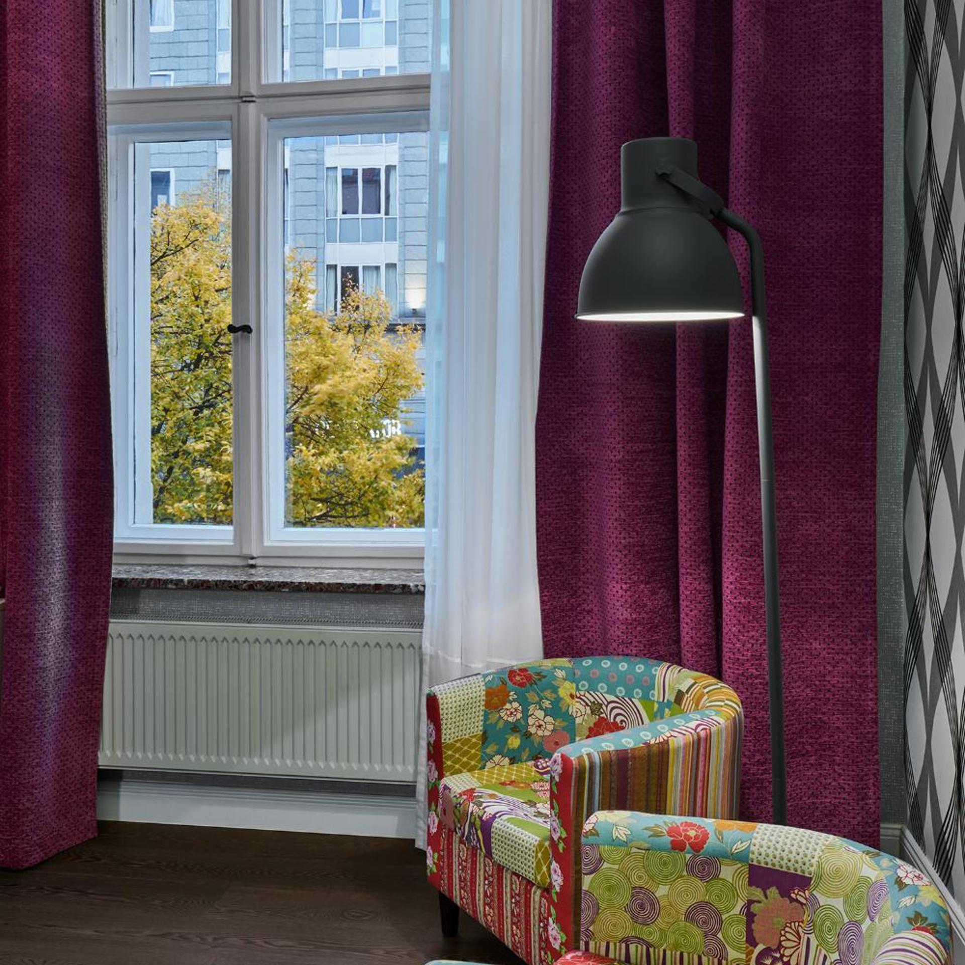 Hotel 38 24/49