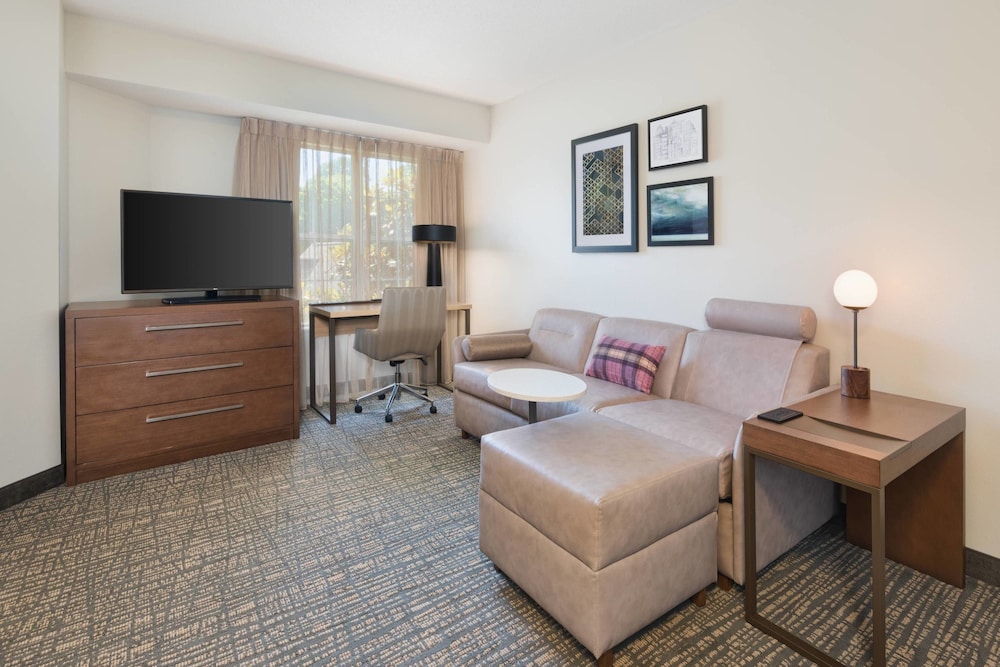 Residence Inn by Marriott State College 22/34