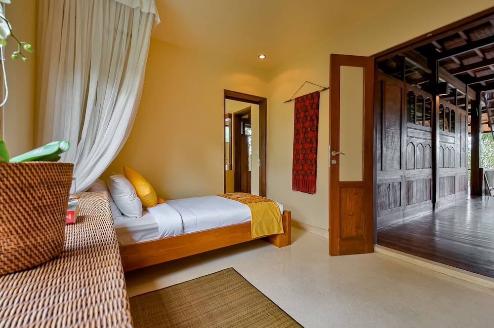 Villa Atas Awan 10/50