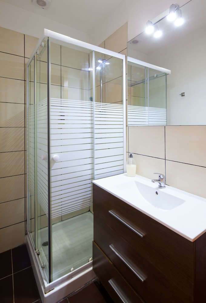 Aparthotel Oporto Entreparedes 75/77