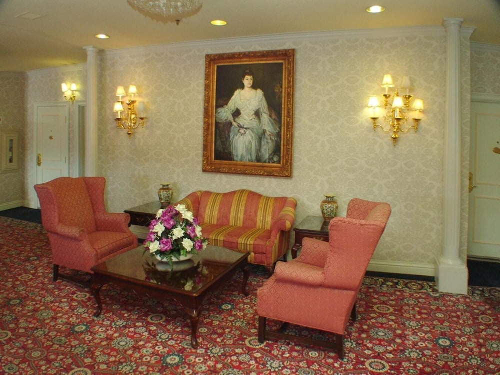 Carlyle Hotel 44/70