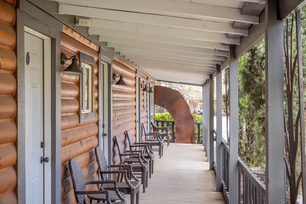 Canyons Lodge 3/37