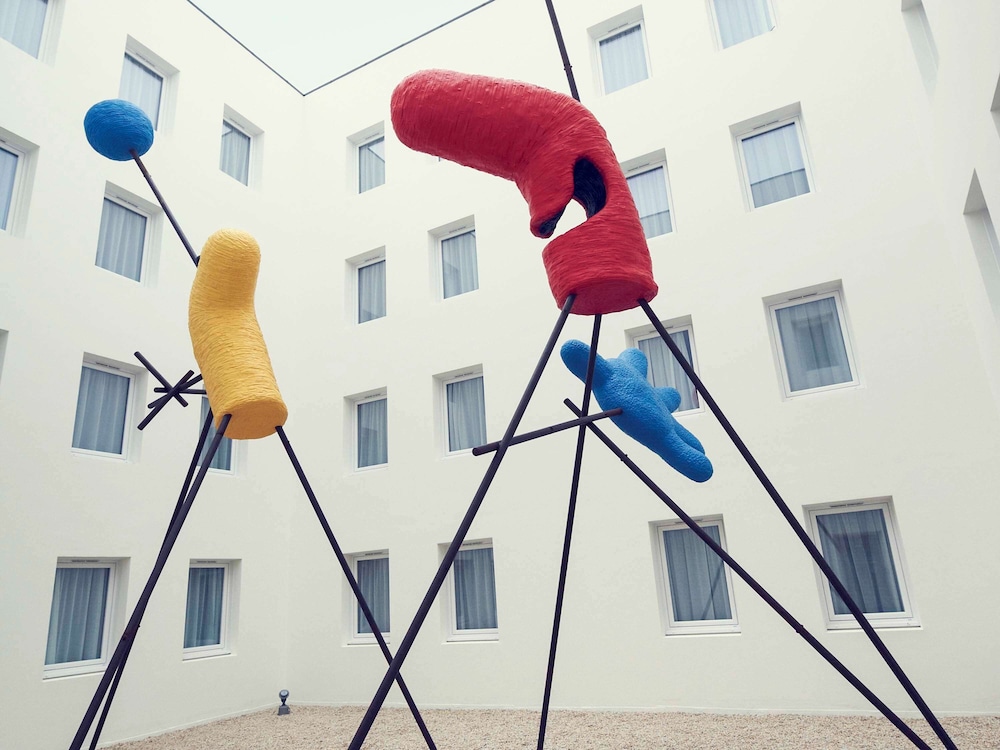 MERCURE CHOLET CENTRE 4/48