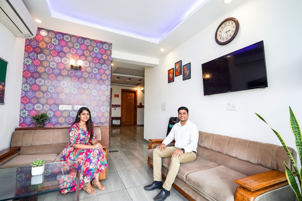 Fabhotel Nstay 32 12/30