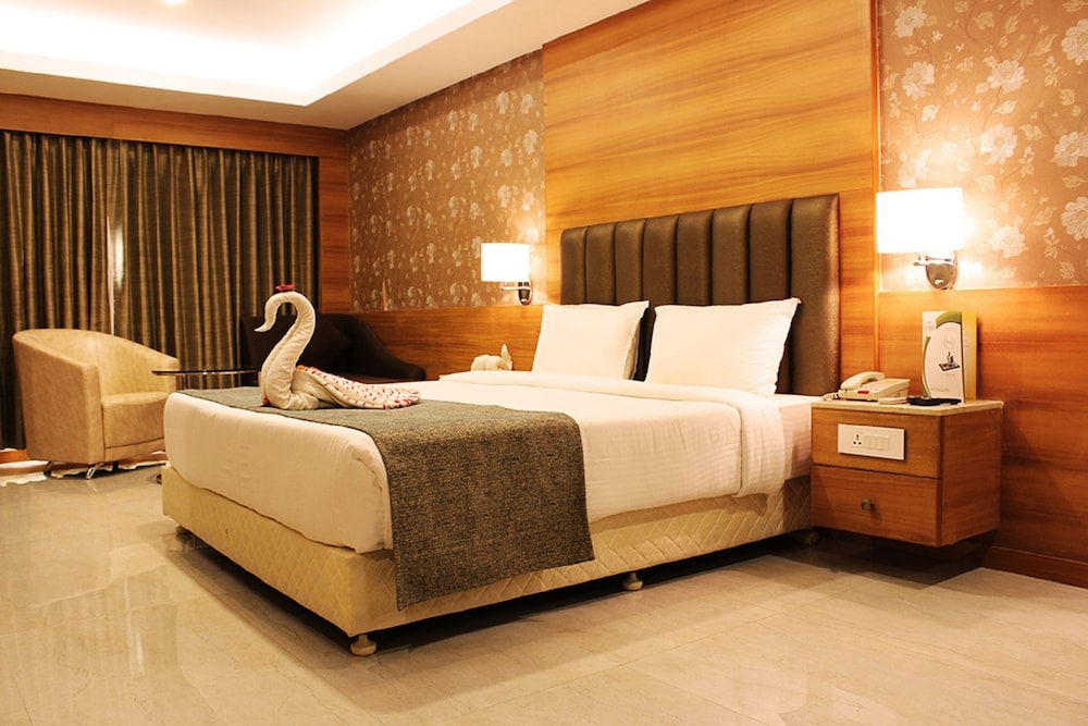 Hotel Chennai Le Palace 18/72