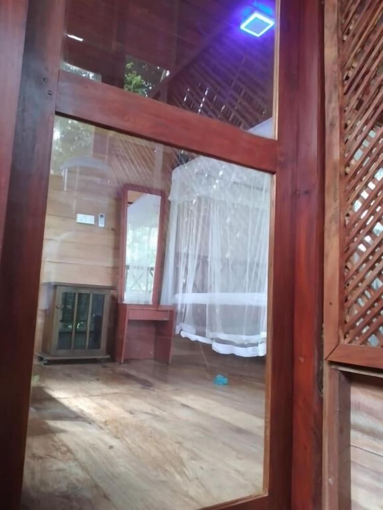 Green Herbal Ayurvedic Eco-Lodge 36/54