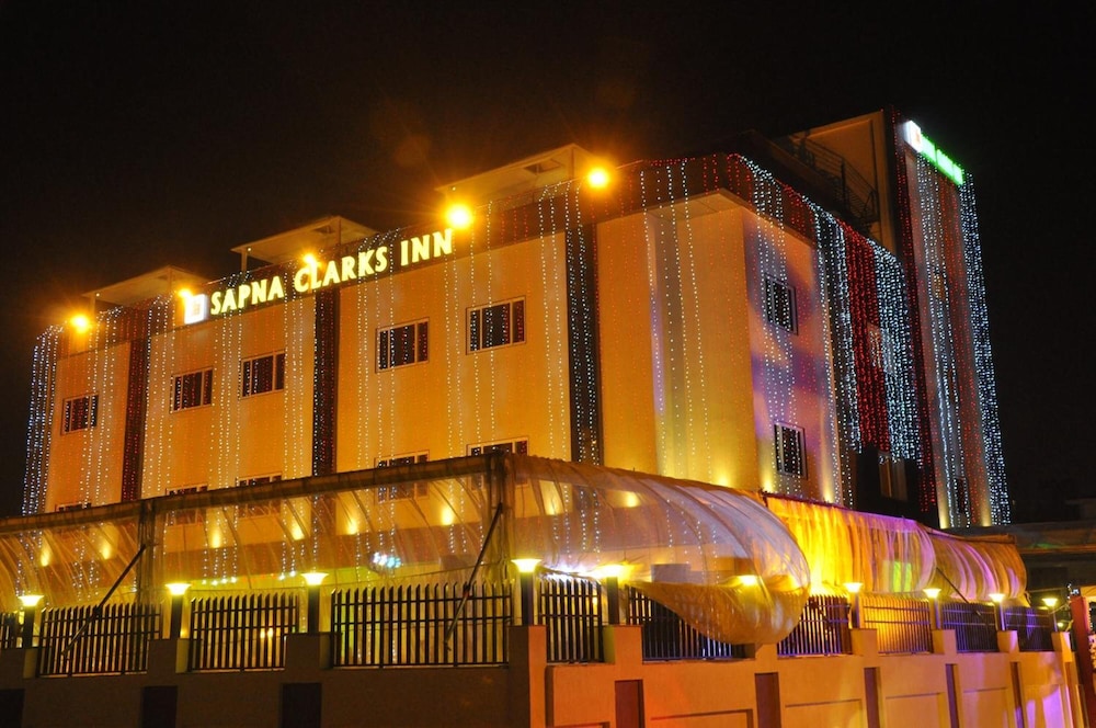 SAPNA CLARKS INN 6/47