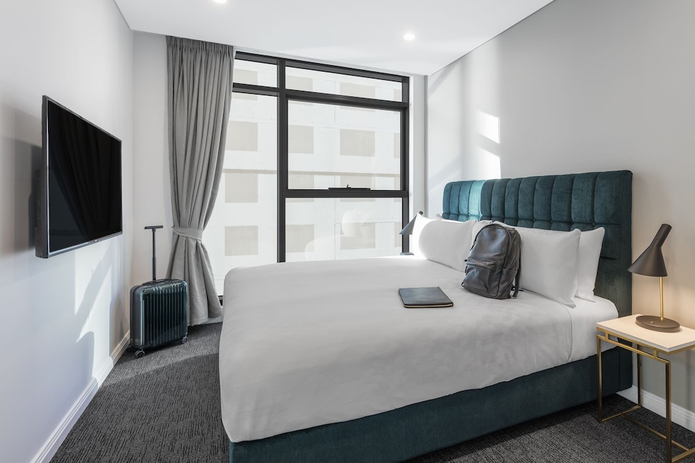 3 Bedrooms, Darling, Suite