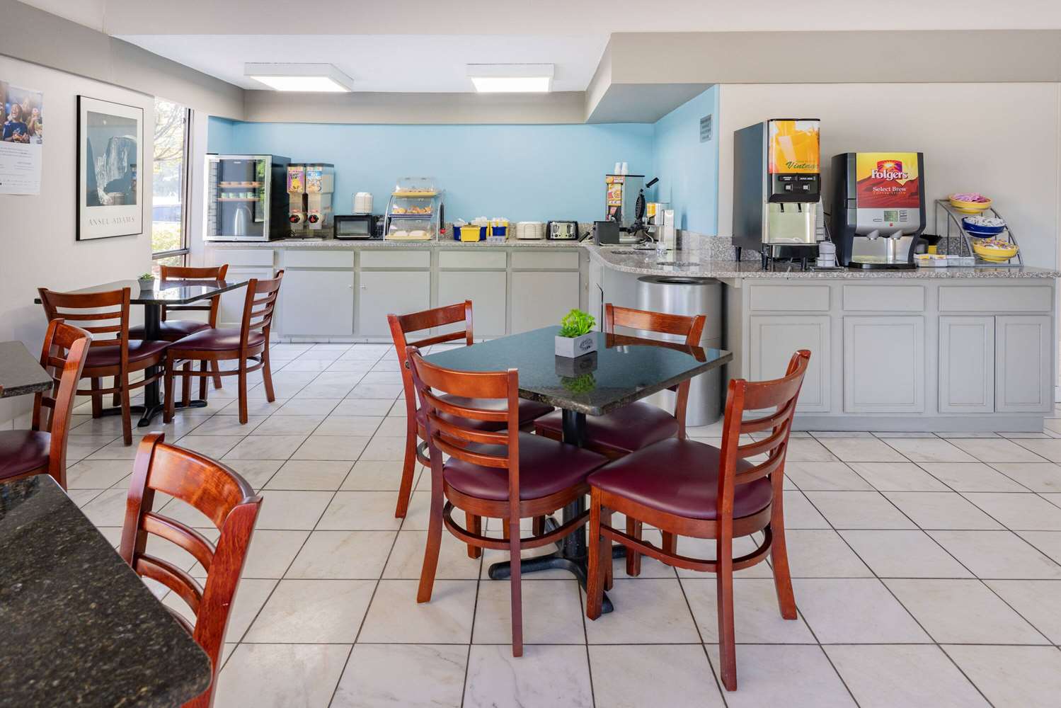 restaurant cafeteria