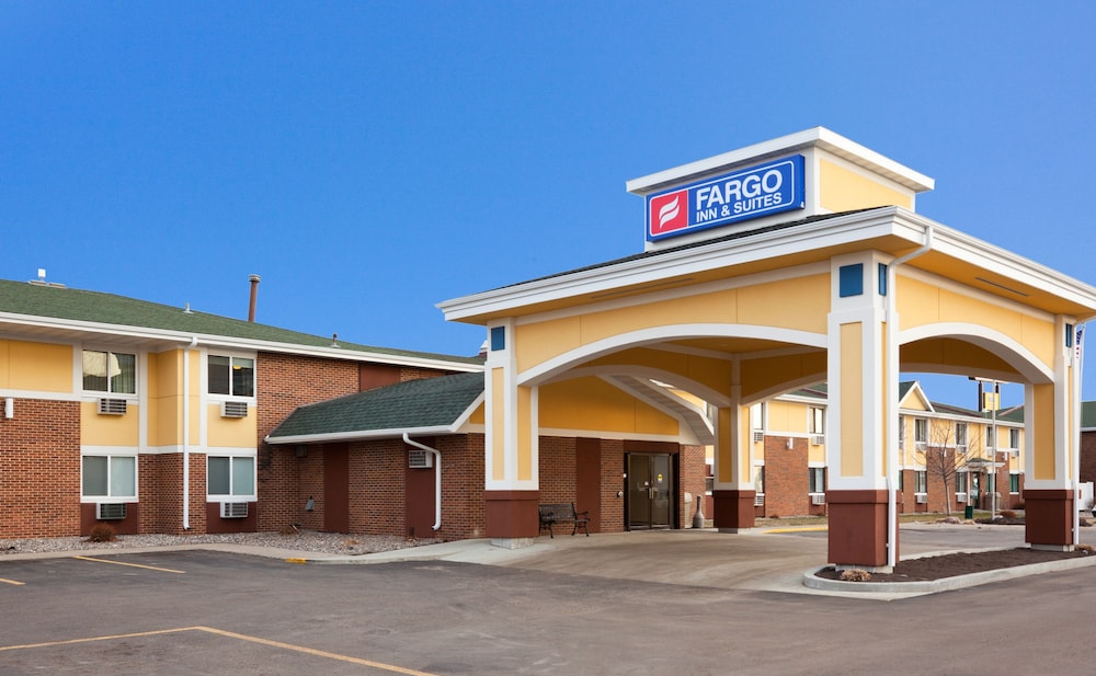 Fargo Inn and Suites 4/34