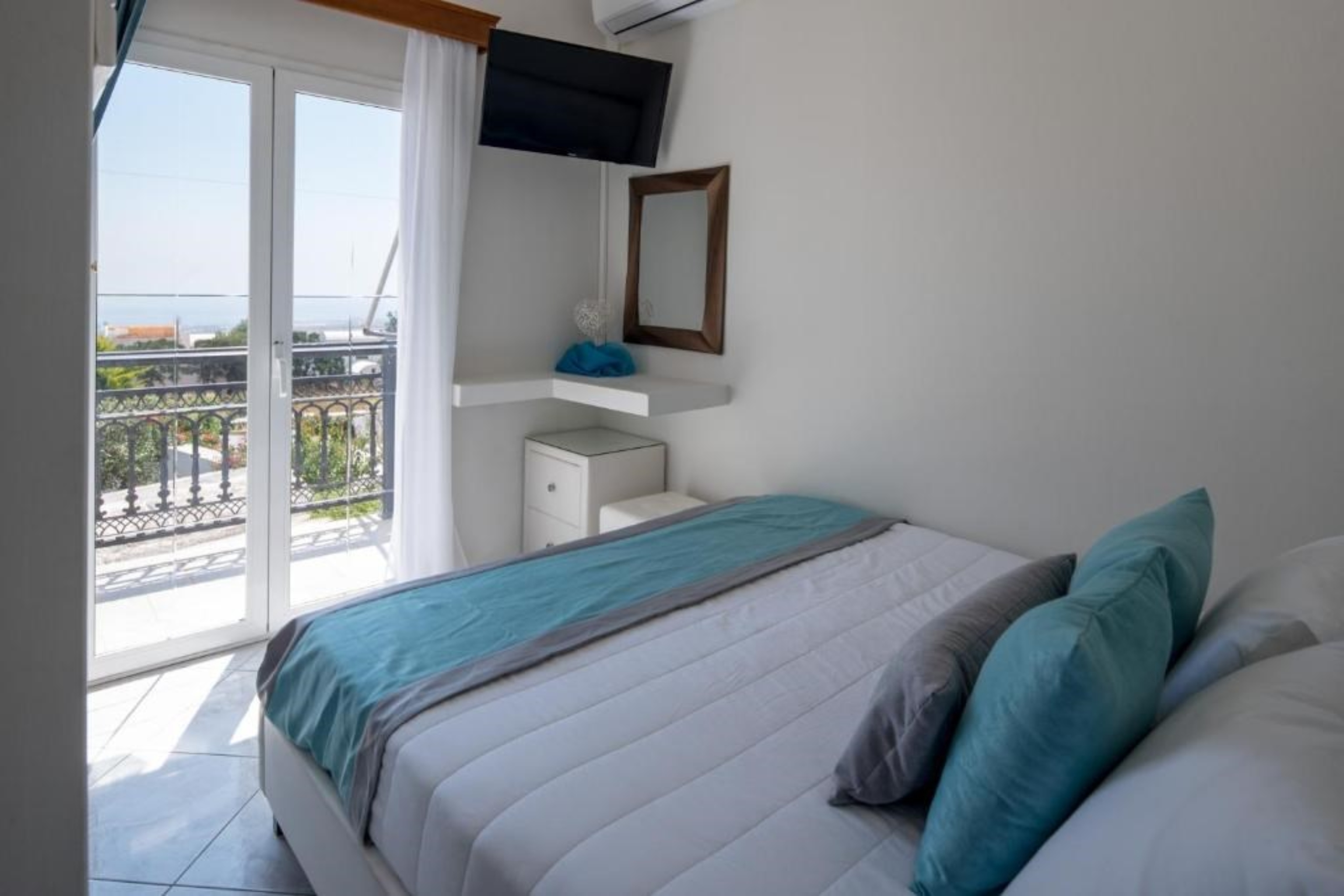 Suite, Outdoor Jetted Tub