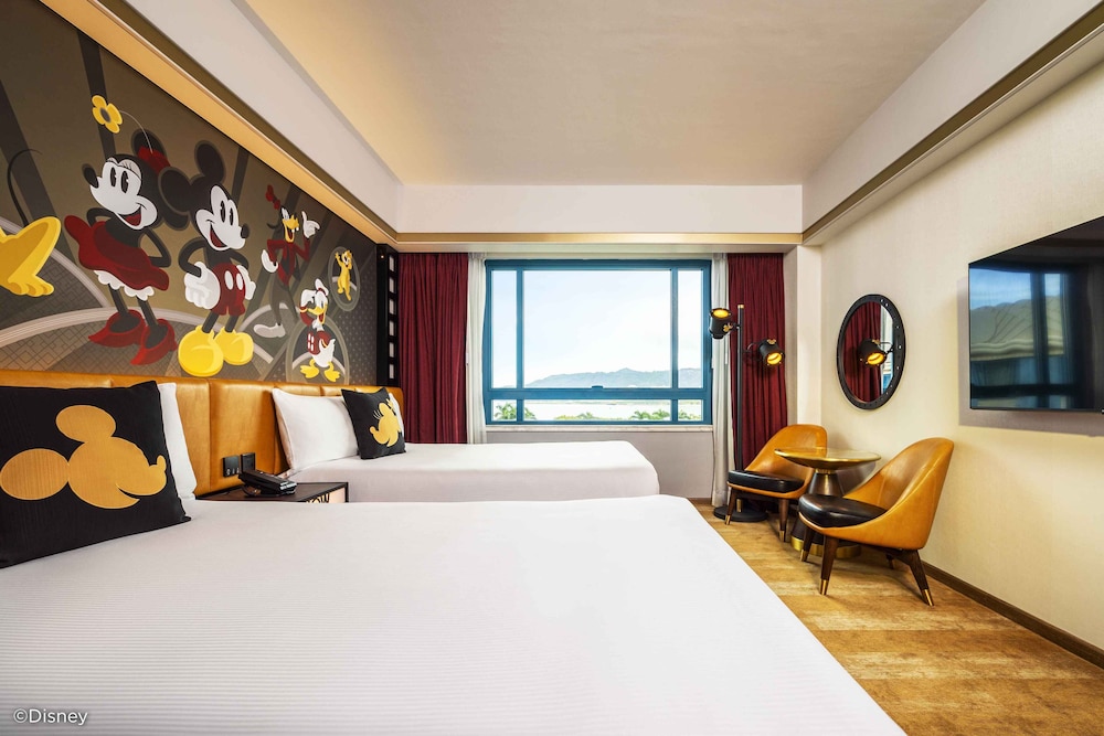 MICKEY AND FRIENDS, SEA VIEW