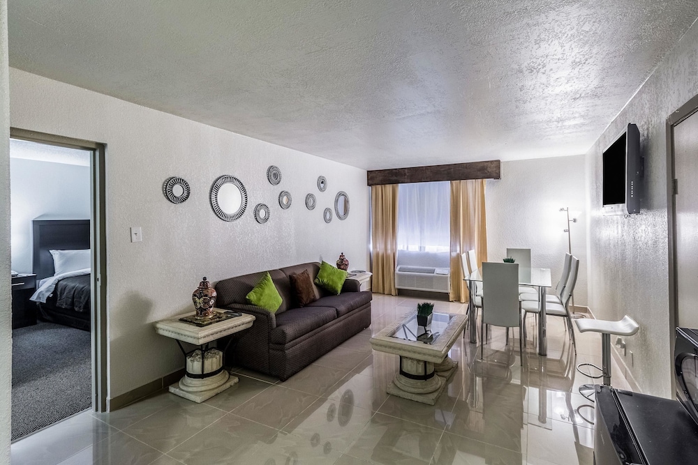 Clarion Inn Near McAllen Airport 27/44