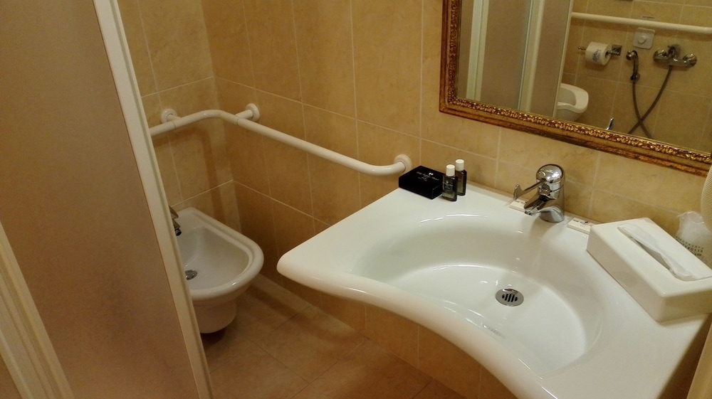 Villa Cattani Stuart Hotel 26/30