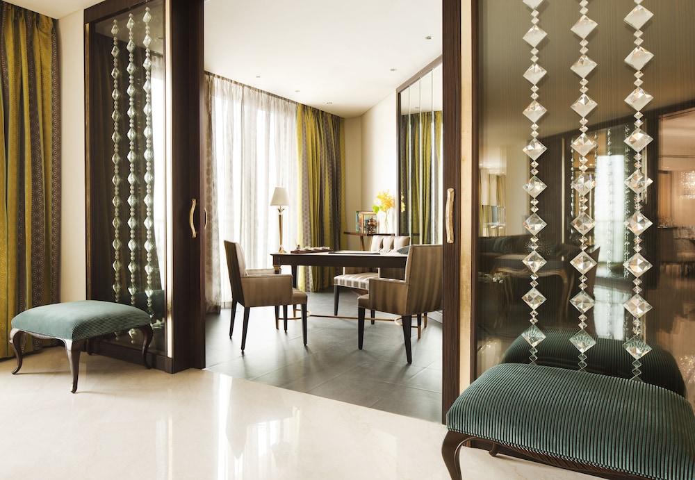 فندق الفيصلية(Mandarin Oriental Al Faisaliah Riyadh) 8/100