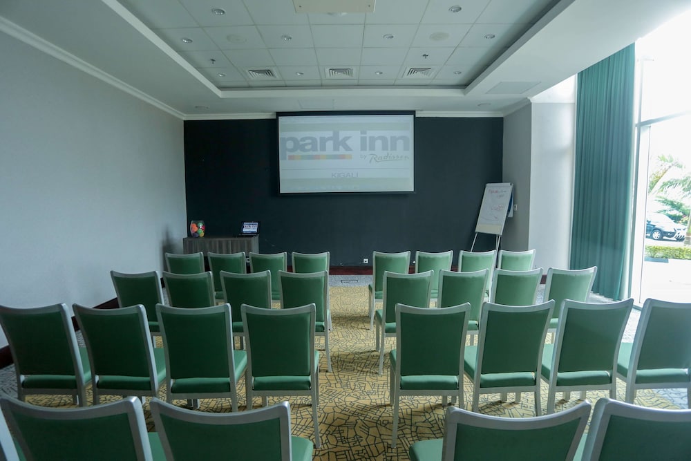 PARK INN BY RADISSON KIGALI 59/65