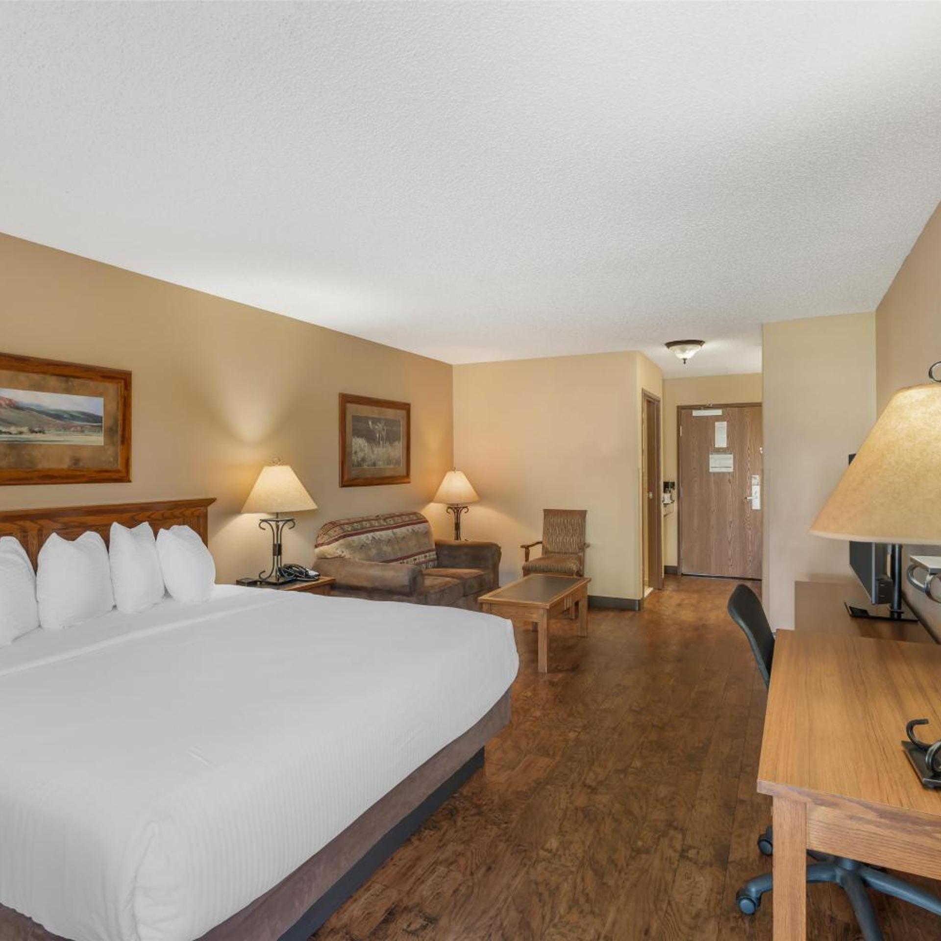 Business, Plus, King Bed, Sofa