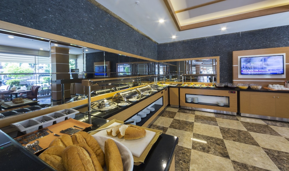 Lonicera City Hotel 39/58
