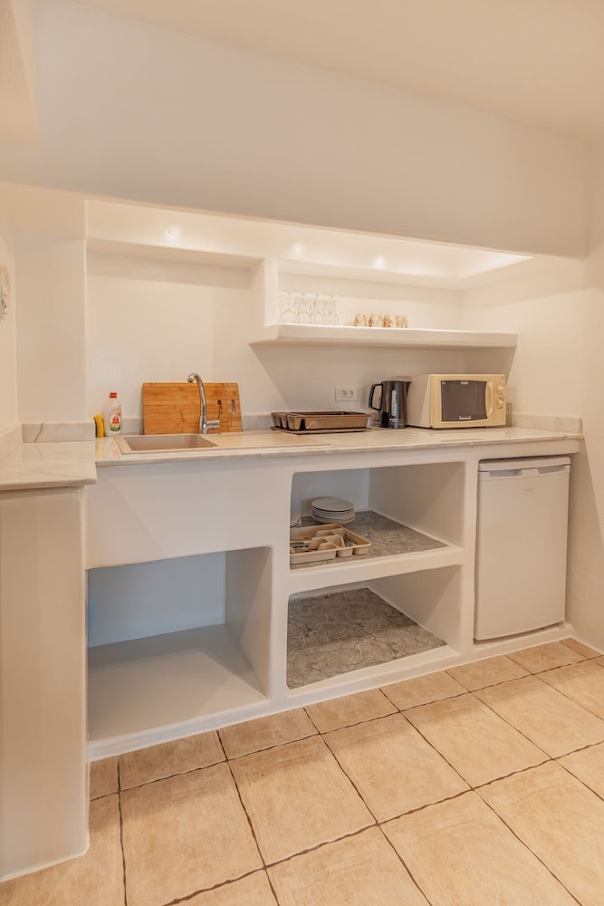 Villa Konstantin Rooms & Suites 8/48