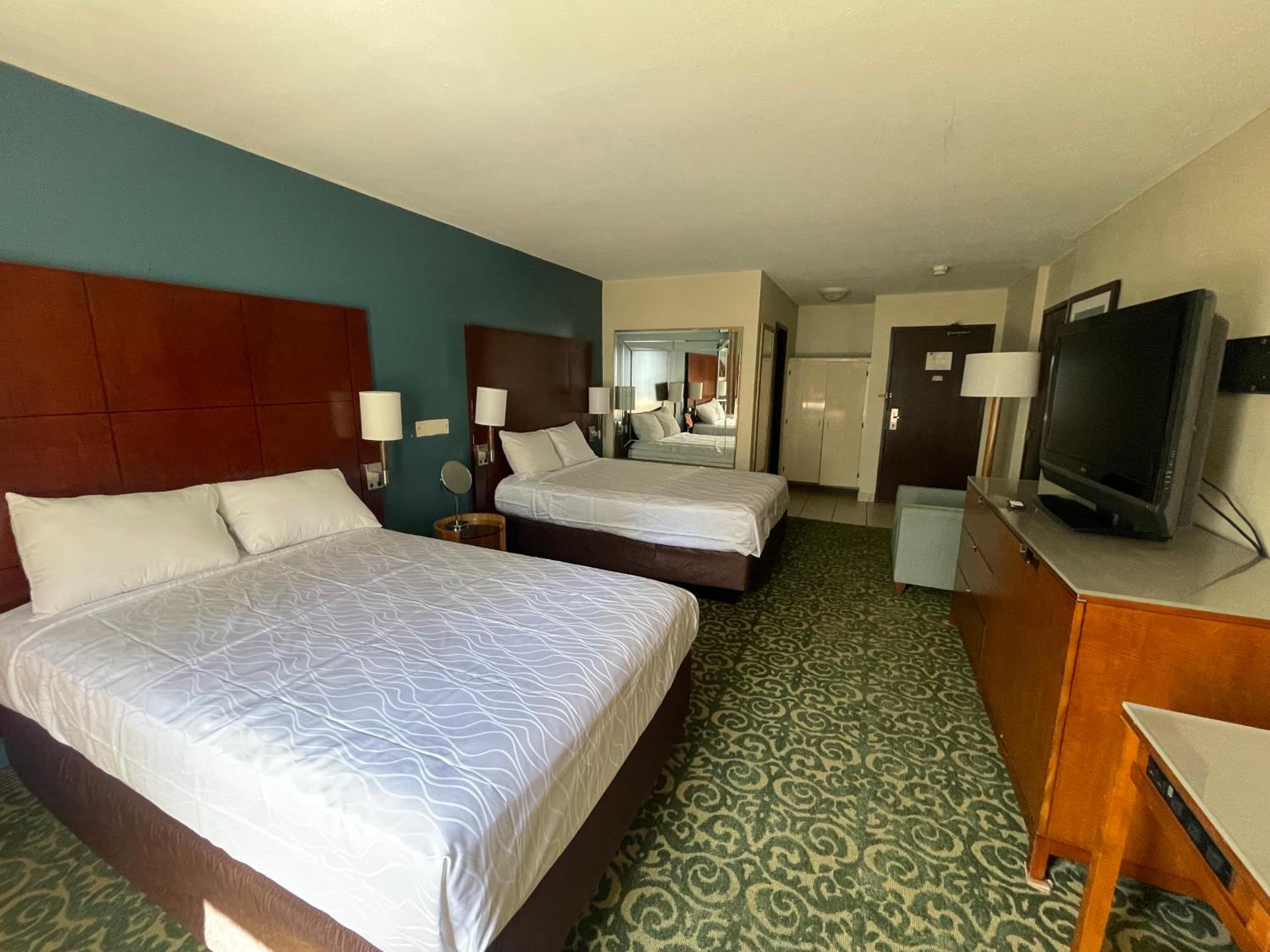 غرفة كلاسيكية رباعية، Portside Inn & Suites 9/10