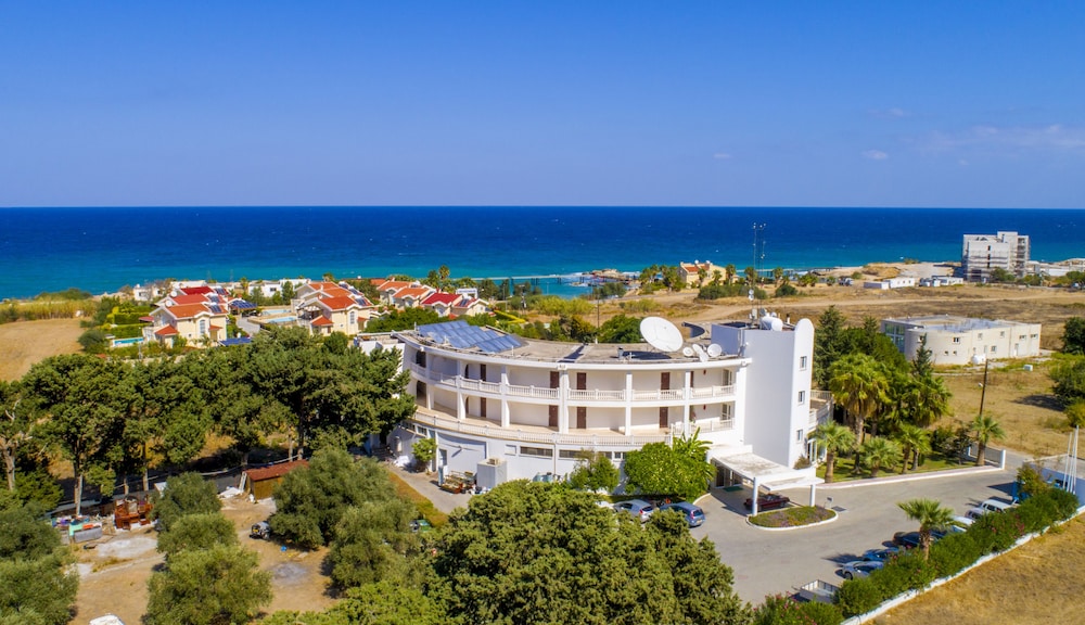 Sempati Hotel photo4
