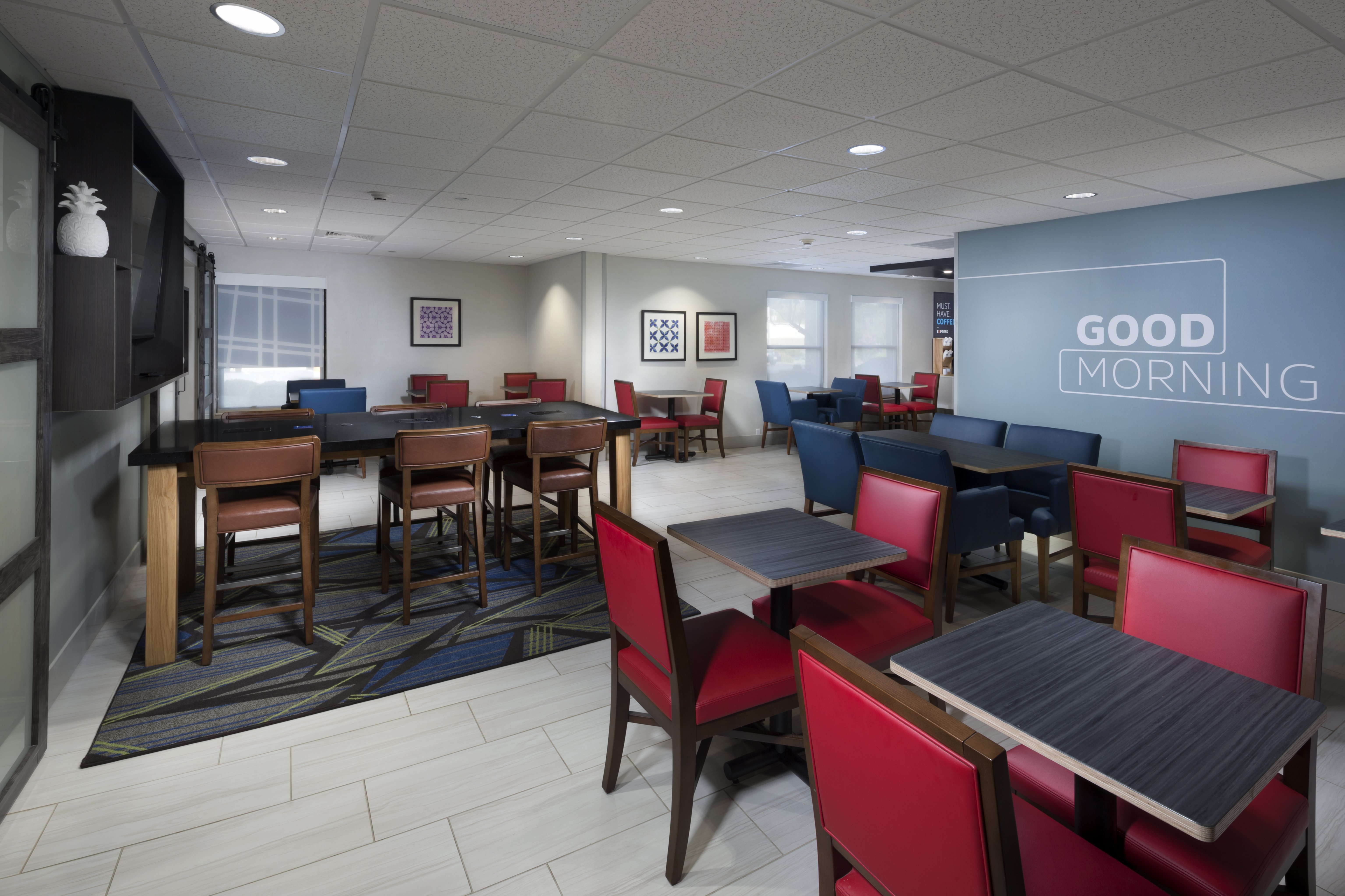 Holiday Inn Express Middlesboro 37/47