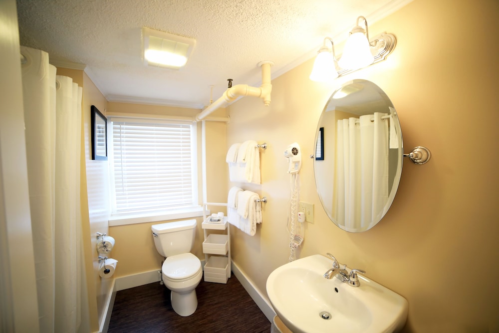 The Kennebunk Inn 46/50