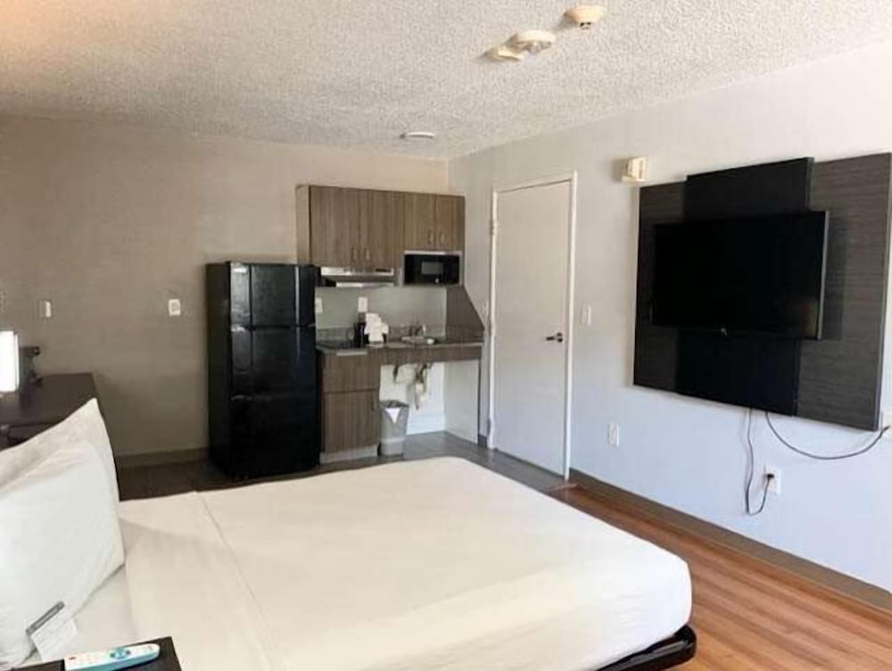 Studio 6 Extended Stay - Austin, TX - Midtown 33/59