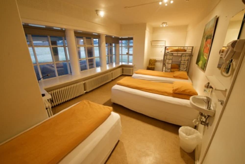 Hostel B47 26/45